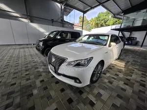 Toyota Crown Royal Saloon 2016 Car (Used)