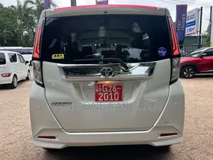 Toyota Roomy GT Custom 2023 Car Unregistered (Recondition)