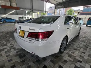 Toyota Crown Royal Saloon 2016 Car (Used)