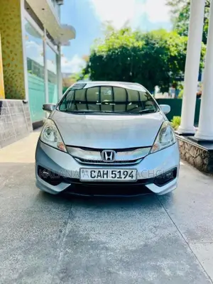 Honda Fit Shuttle Gp 2 2014 Car (Used)