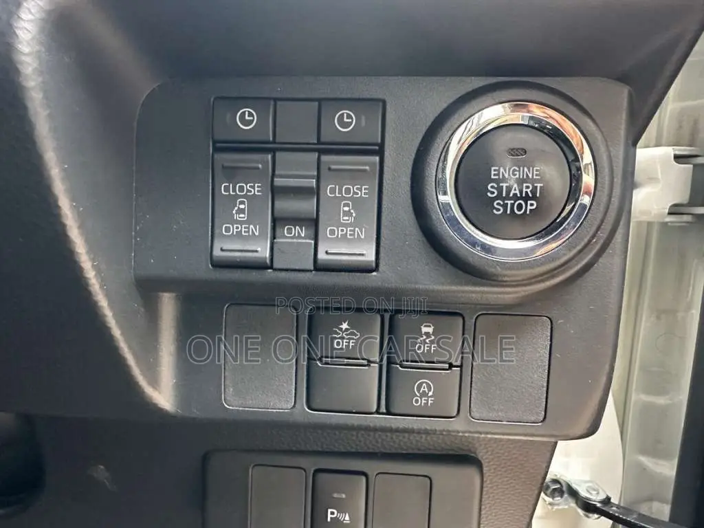Toyota Roomy GT Custom 2023 Car Unregistered (Recondition)