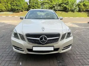 Mercedes-Benz E200 2012 Car (Used)