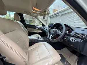 Mercedes-Benz E200 2012 Car (Used)