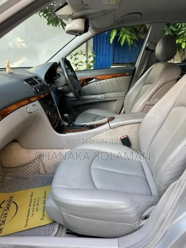 Mercedes-Benz W211 2004 Car (Used)