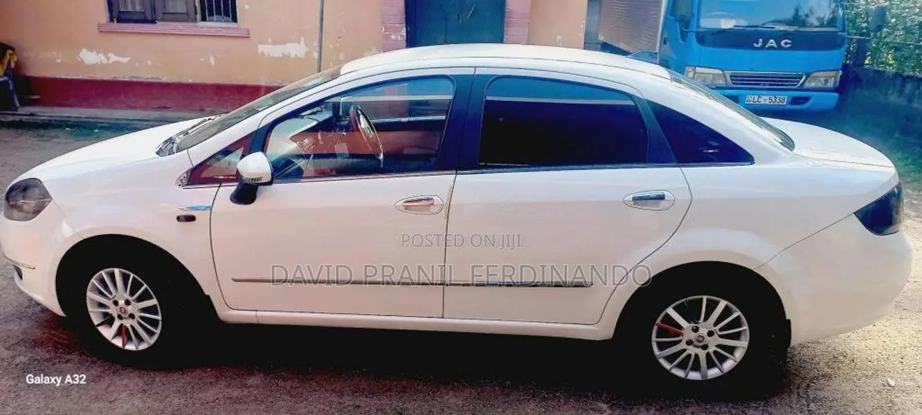 Fiat Fiat 2011 Car (Used)