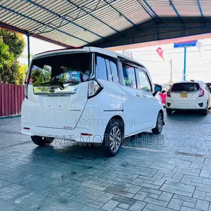 Toyota Roomy CUSTOM G THOR 2025 Car Unregistered (Recondition)