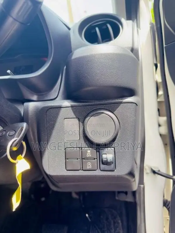 Daihatsu Mira 2017 Car (Used)