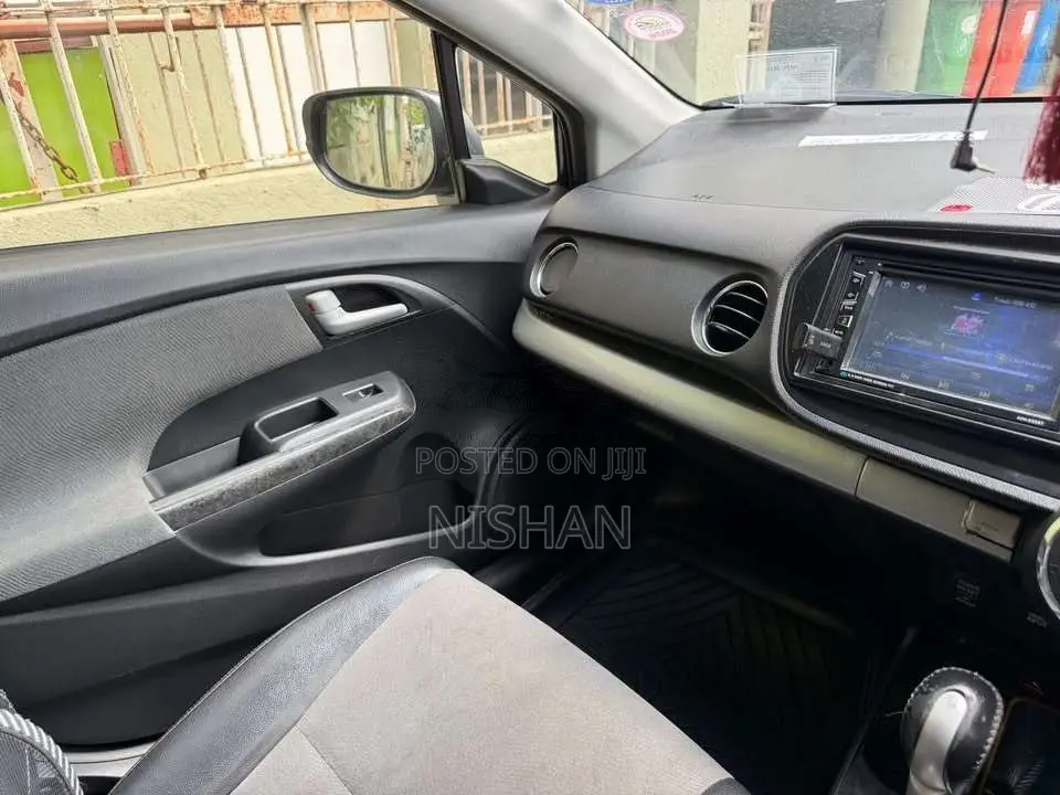 Honda Insight ZE3 2013 Car (Used)