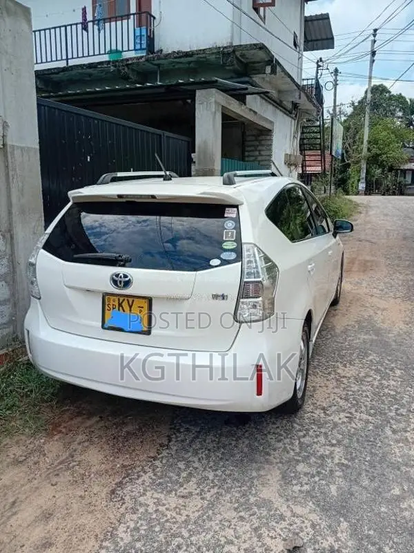 Toyota Prius 2012 Car (Used)