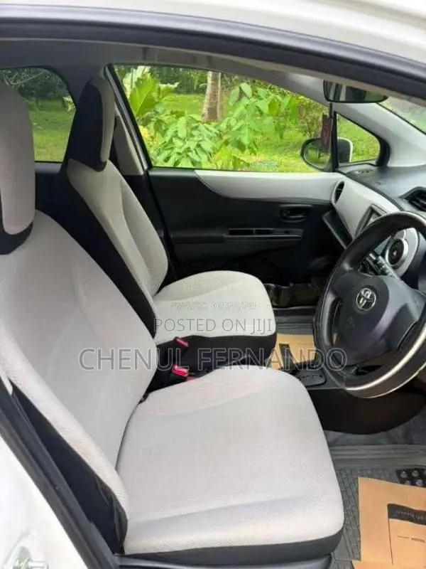 Toyota Vitz 2012 Car (Used)