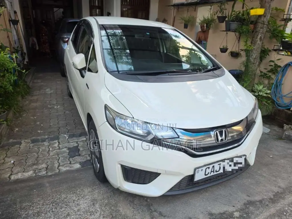 Honda Fit 2015 Car (Used)