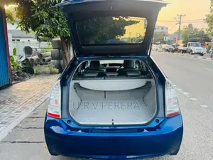 Toyota Prius 2011 Car (Used)