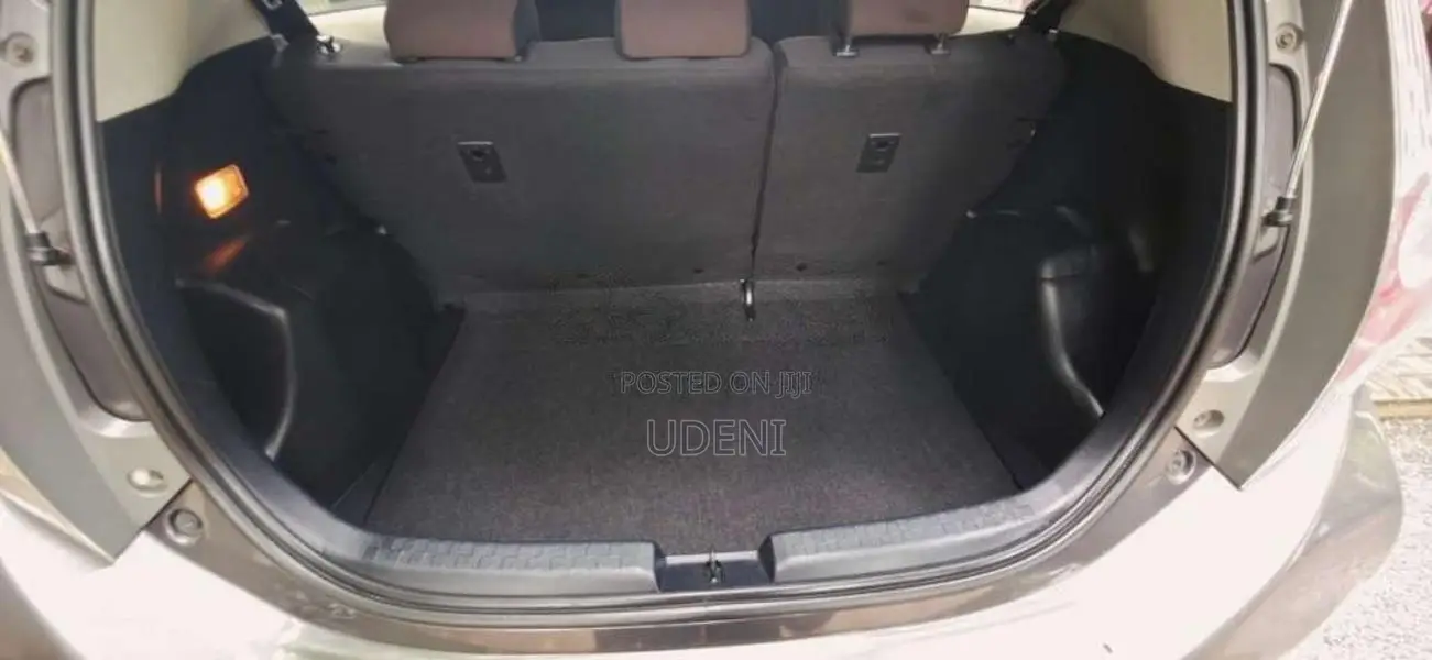 Toyota Aqua 2012 Car (Used)