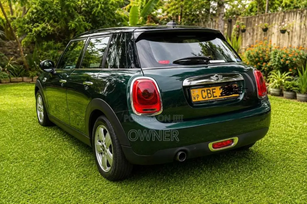 Mini Cooper 2017 Car (Used)
