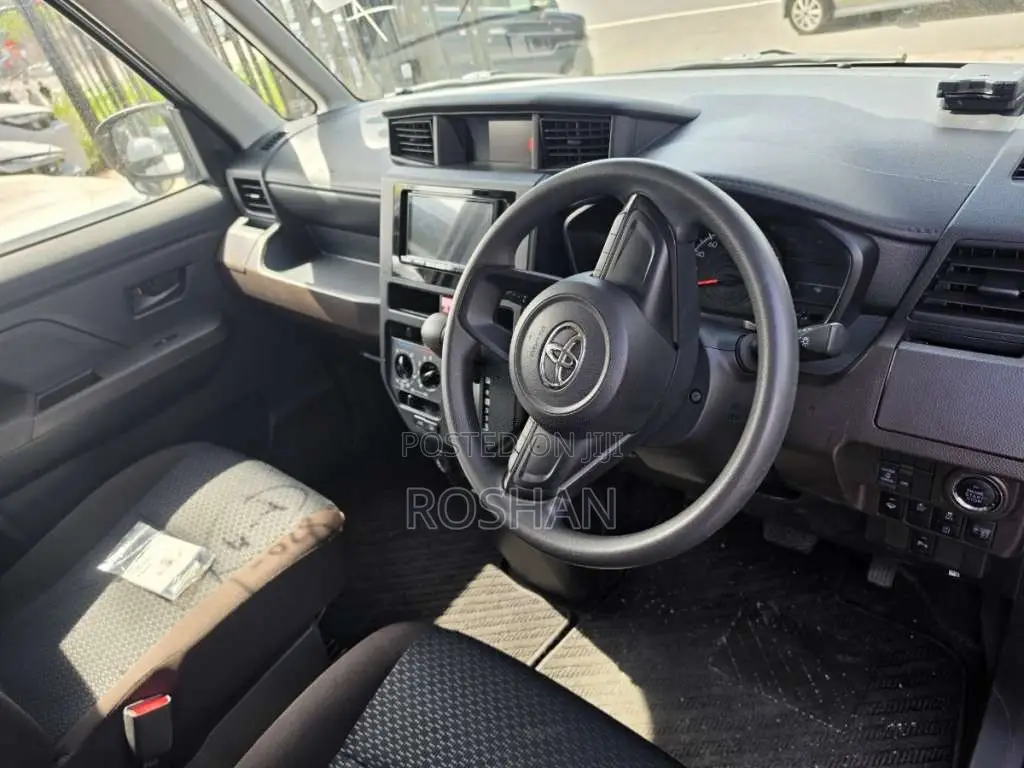 Toyota Roomy 2023 Car Unregistered (Recondition)