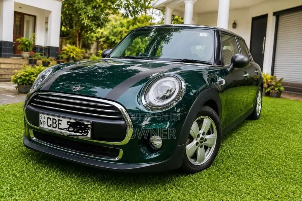 Mini Cooper 2017 Car (Used)