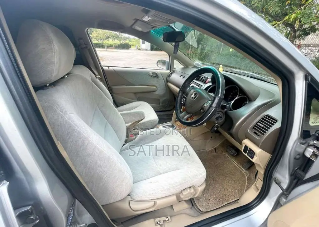 Honda Fit Aria GD8 2006 Car (Used)