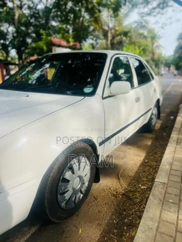 Toyota Sprinter 2000 Car (Used)