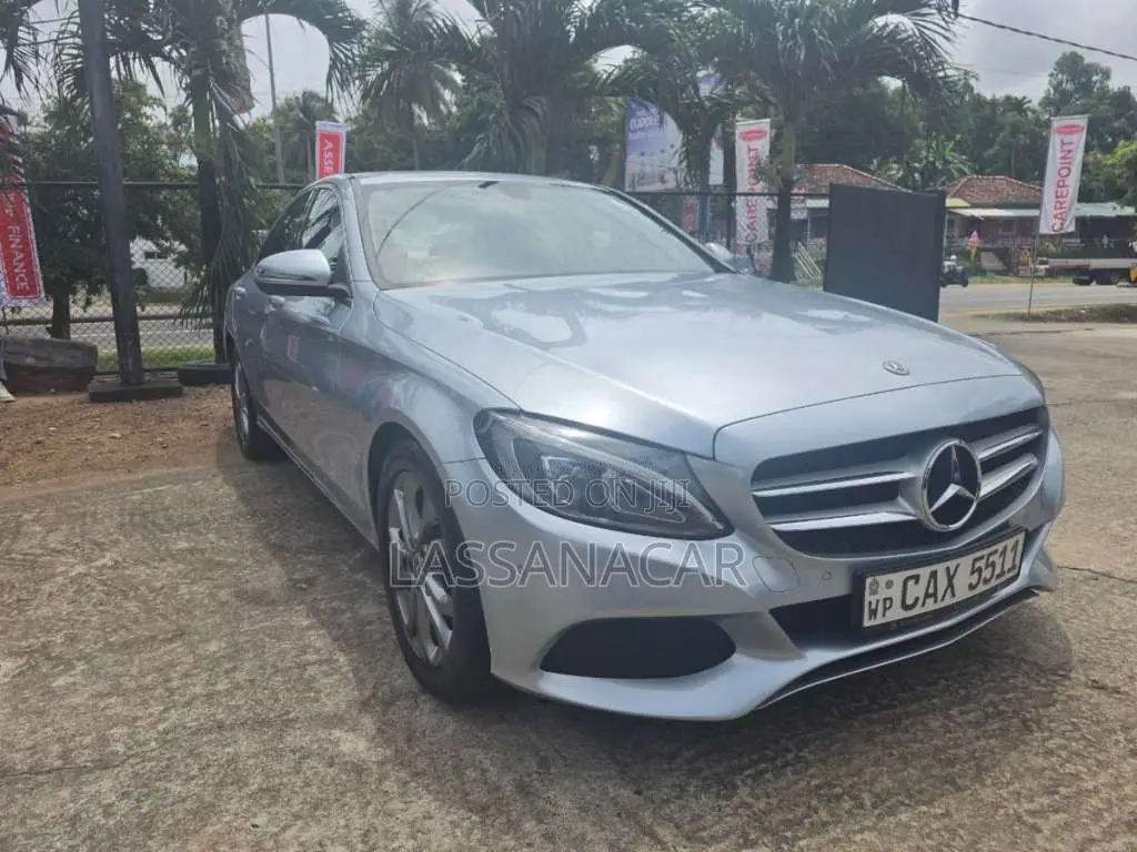 Mercedes-Benz CLA 180 2018 Car (Used)
