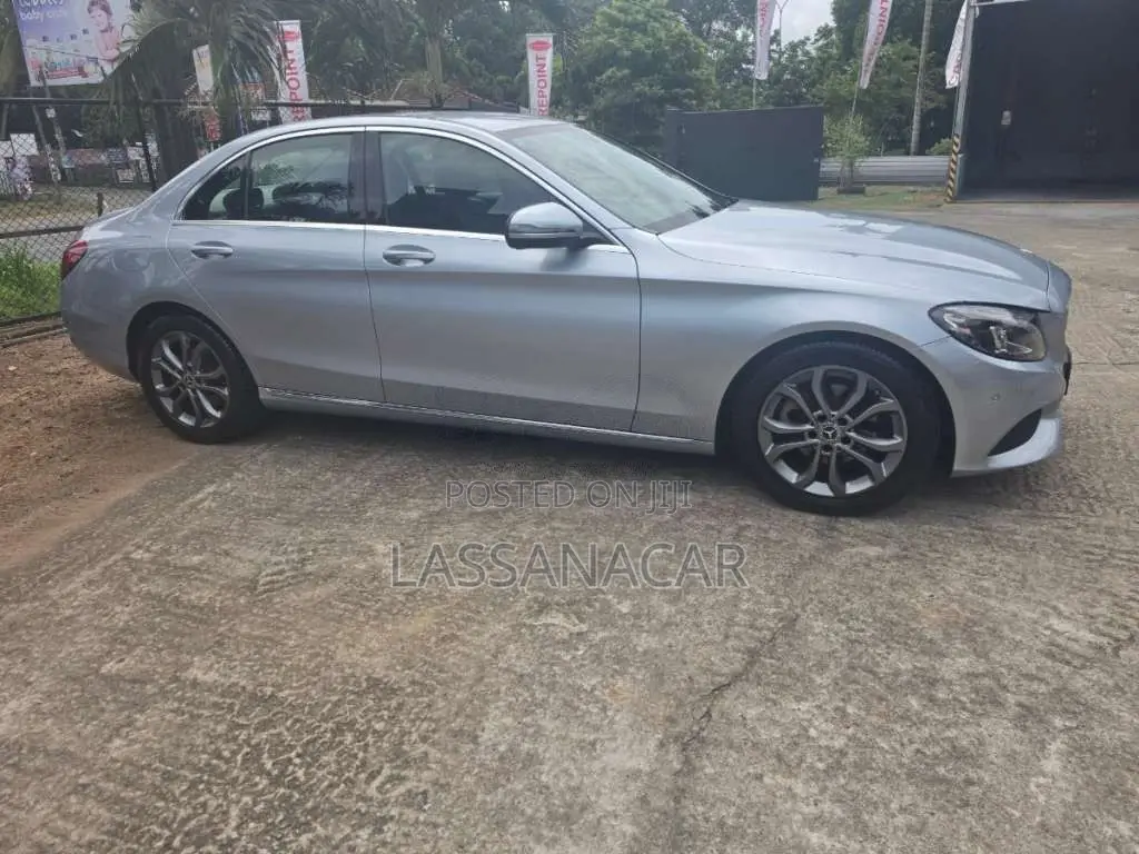 Mercedes-Benz CLA 180 2018 Car (Used)