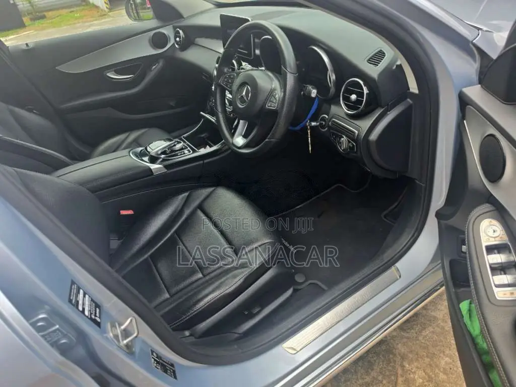 Mercedes-Benz CLA 180 2018 Car (Used)