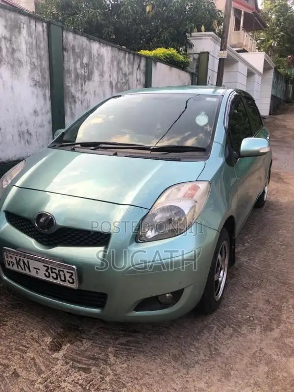 Toyota Vitz 2008 Car (Used)