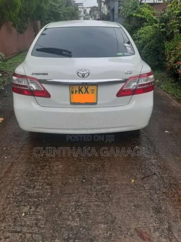 Toyota Premio 2013 Car (Used)