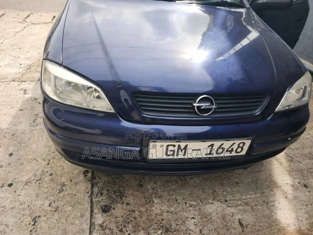 Opel Salon 2001 Car (Used)