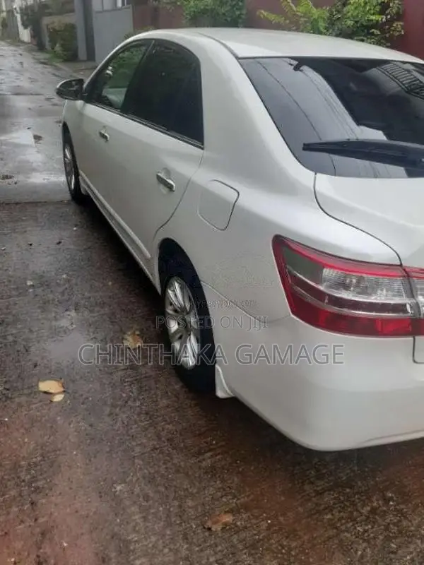 Toyota Premio 2013 Car (Used)