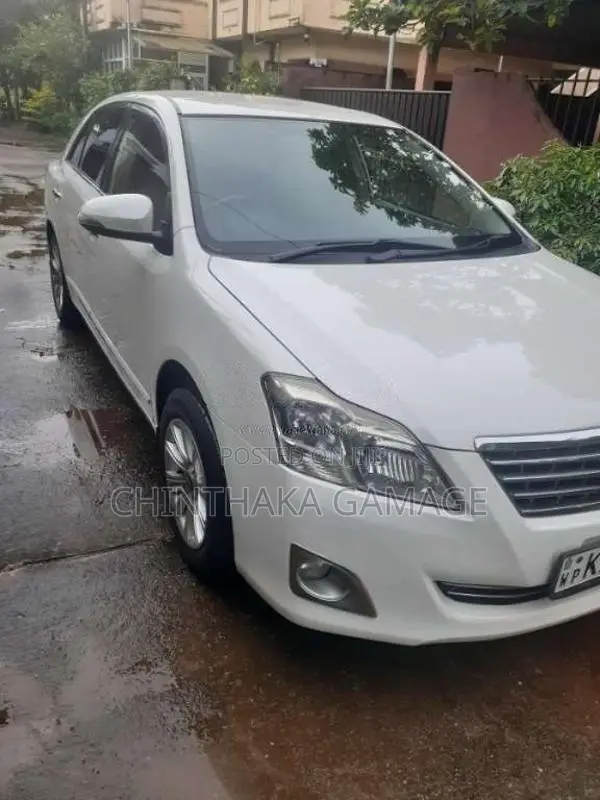 Toyota Premio 2013 Car (Used)