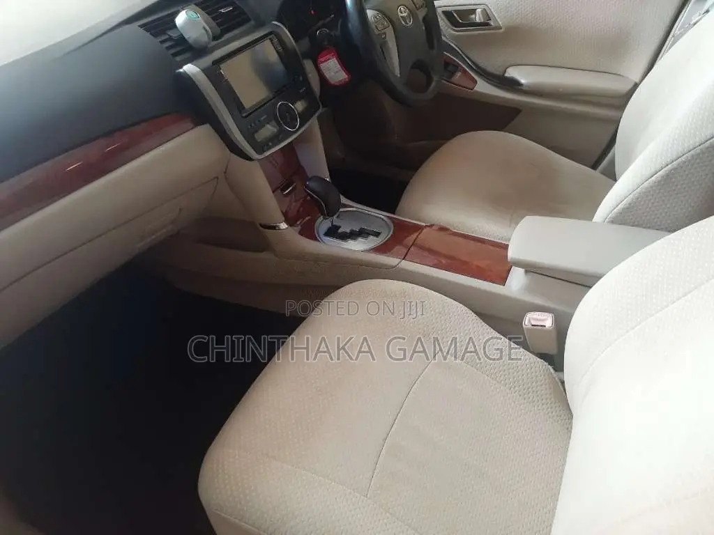 Toyota Premio 2013 Car (Used)