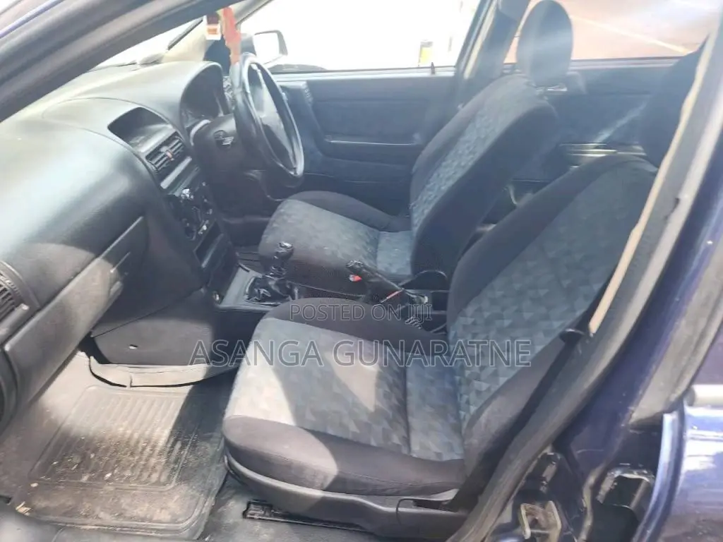 Opel Salon 2001 Car (Used)