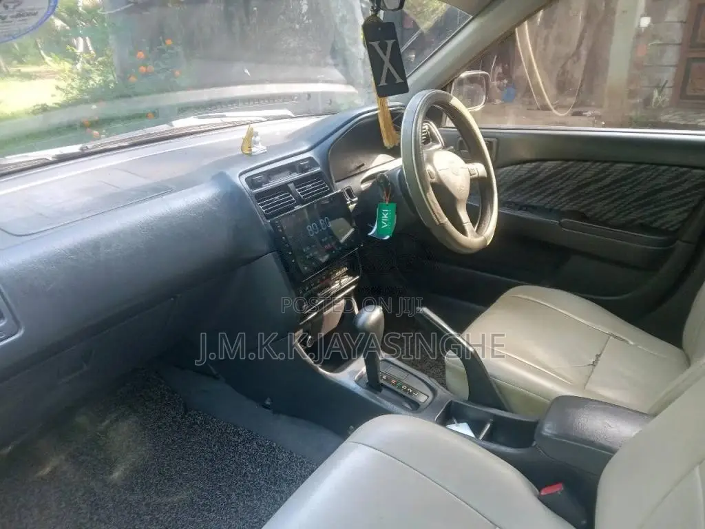 Toyota Corona 1996 Car (Used)