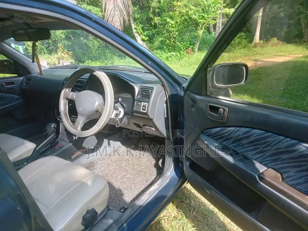 Toyota Corona 1996 Car (Used)