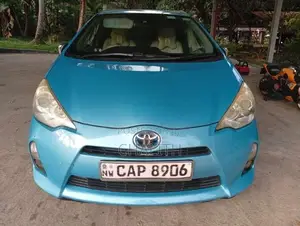 Toyota Aqua 2012 Car (Used)