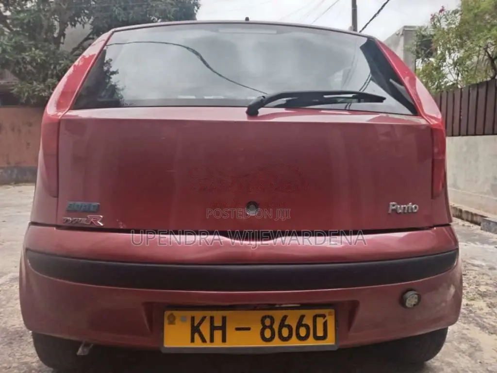 Fiat Punto 2002 Car (Used)