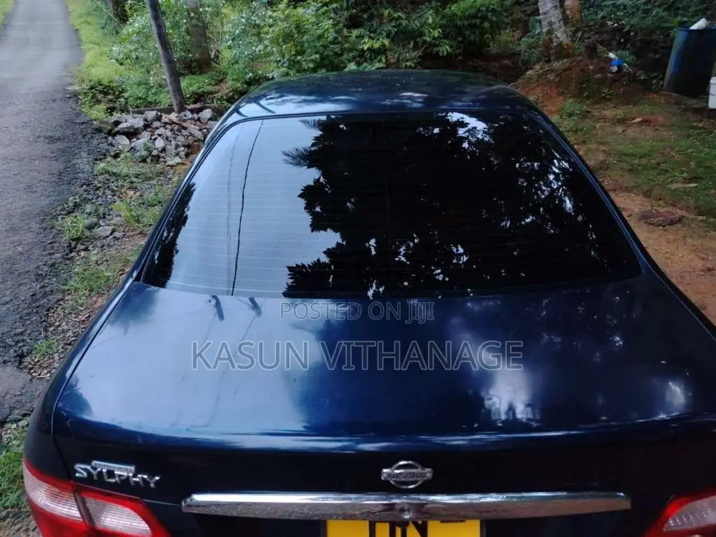 Nissan FG10 2003 Car (Used)