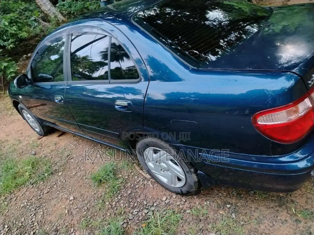 Nissan FG10 2003 Car (Used)