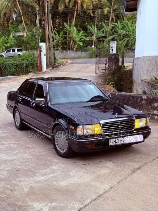 Nissan Cedric Y31 2000 Car (Used)