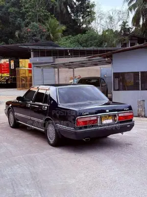 Nissan Cedric Y31 2000 Car (Used)
