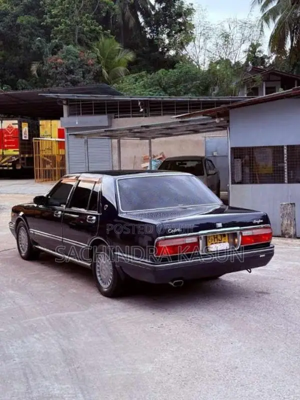 Nissan Cedric Y31 2000 Car (Used)