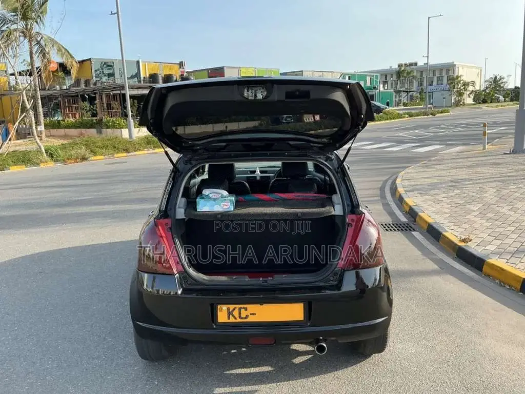 Suzuki Swift 2006 Car (Used)