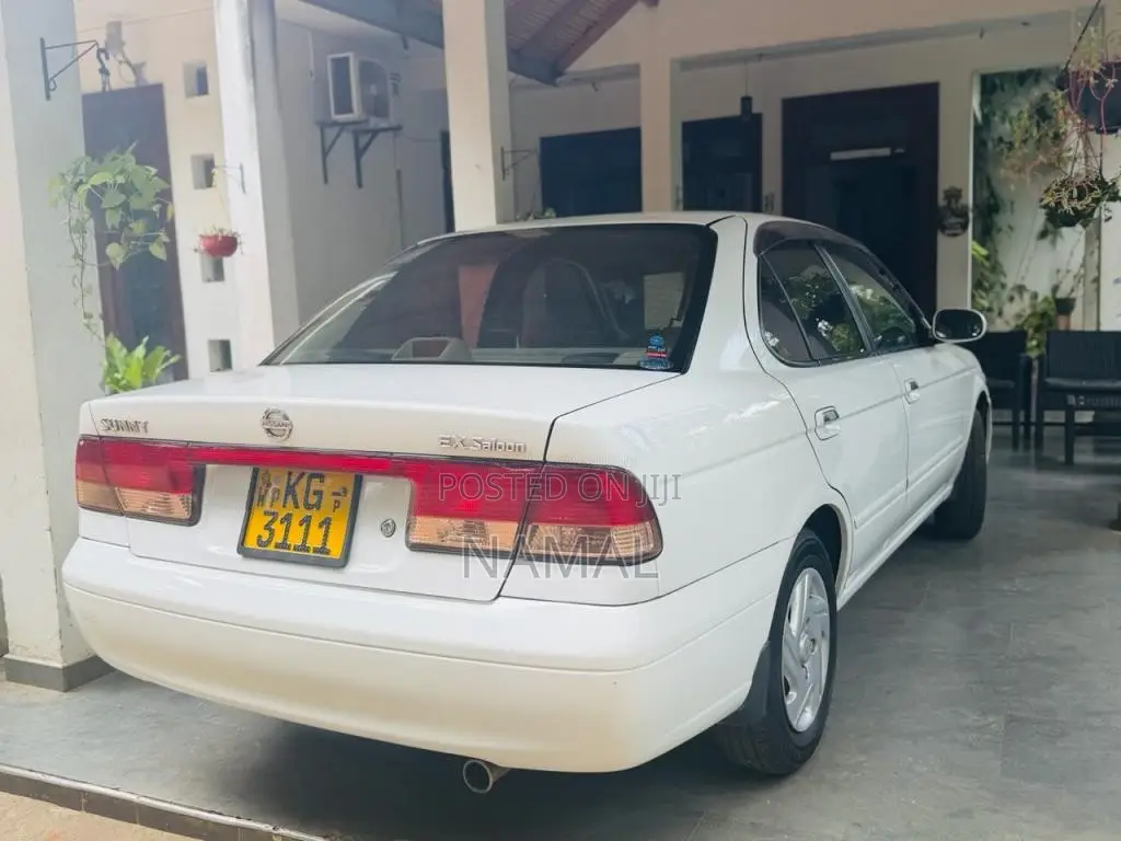 Nissan FB15 2003 Car (Used)