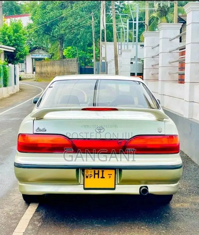 Toyota Vista SV30 1993 Car (Used)