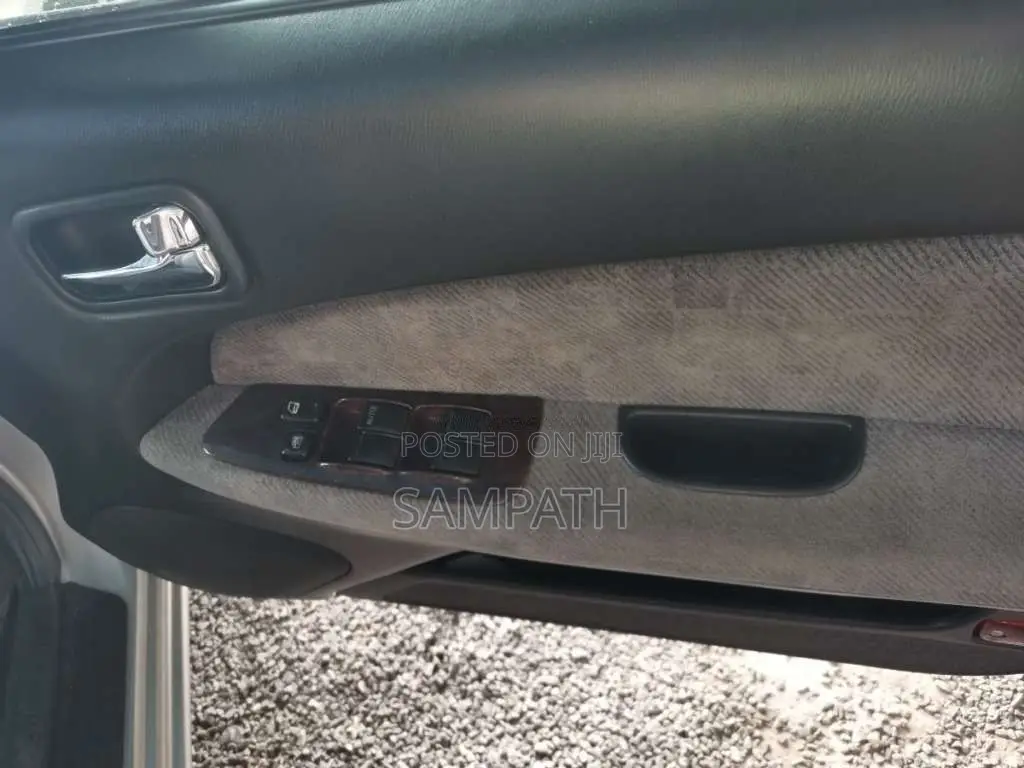 Nissan Cefiro 1995 Car (Used)