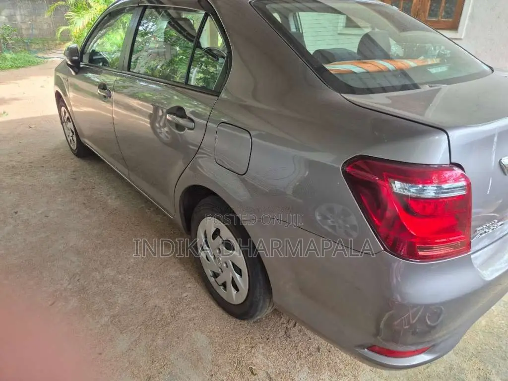 Toyota Axio 2020 Car (Used)