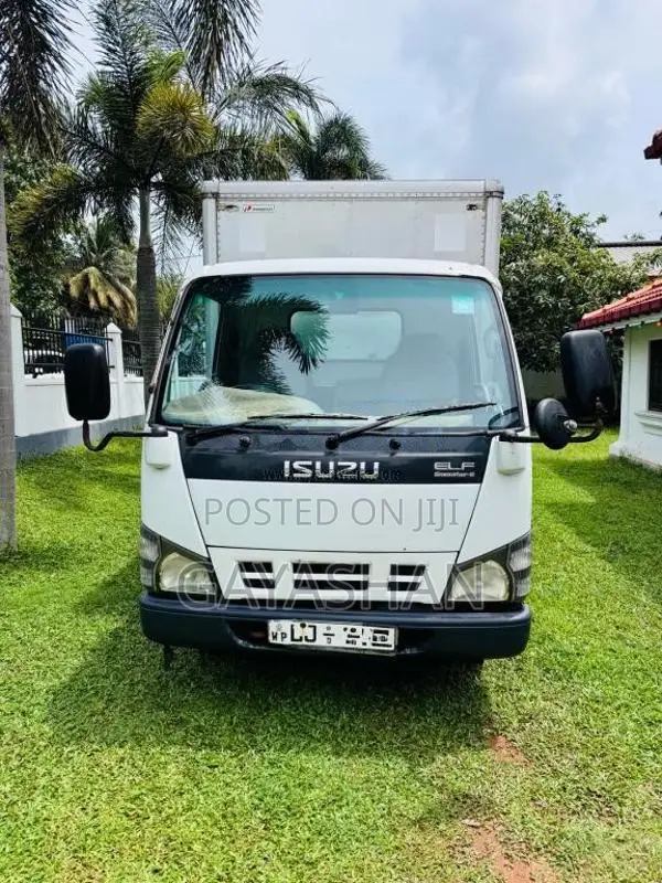 Isuzu ELF 2006 Car (Used)