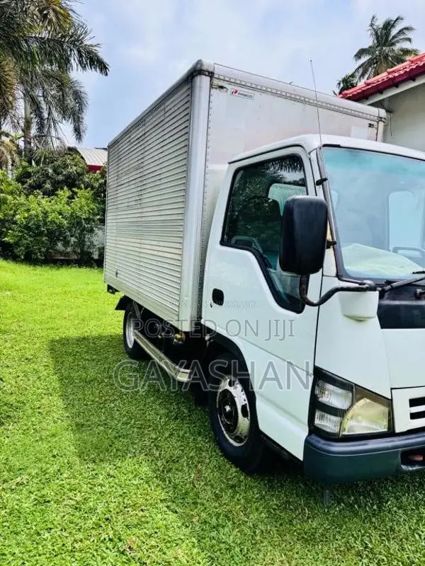 Isuzu ELF 2006 Car (Used)