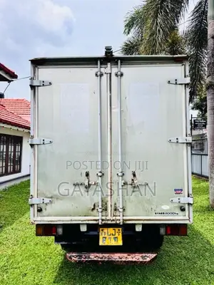 Isuzu ELF 2006 Car (Used)