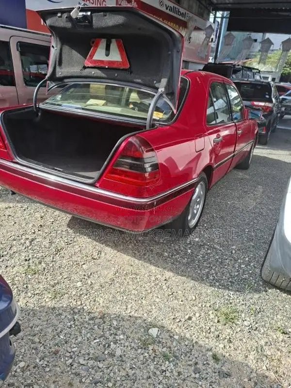 Mercedes-Benz C250 1995 Car (Used)